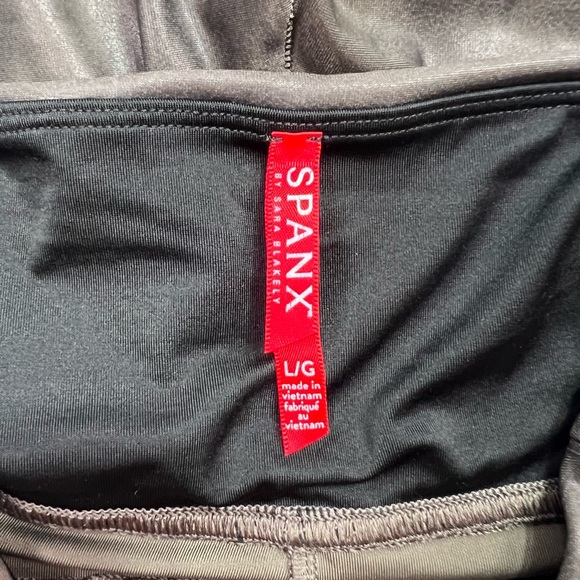 SPANX Faux Leather Shiny Shaping Leggings - dark olive green, L - Picture 4 of 13